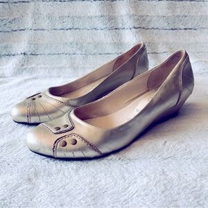 Vagabond gold “ballet” shoe wedge